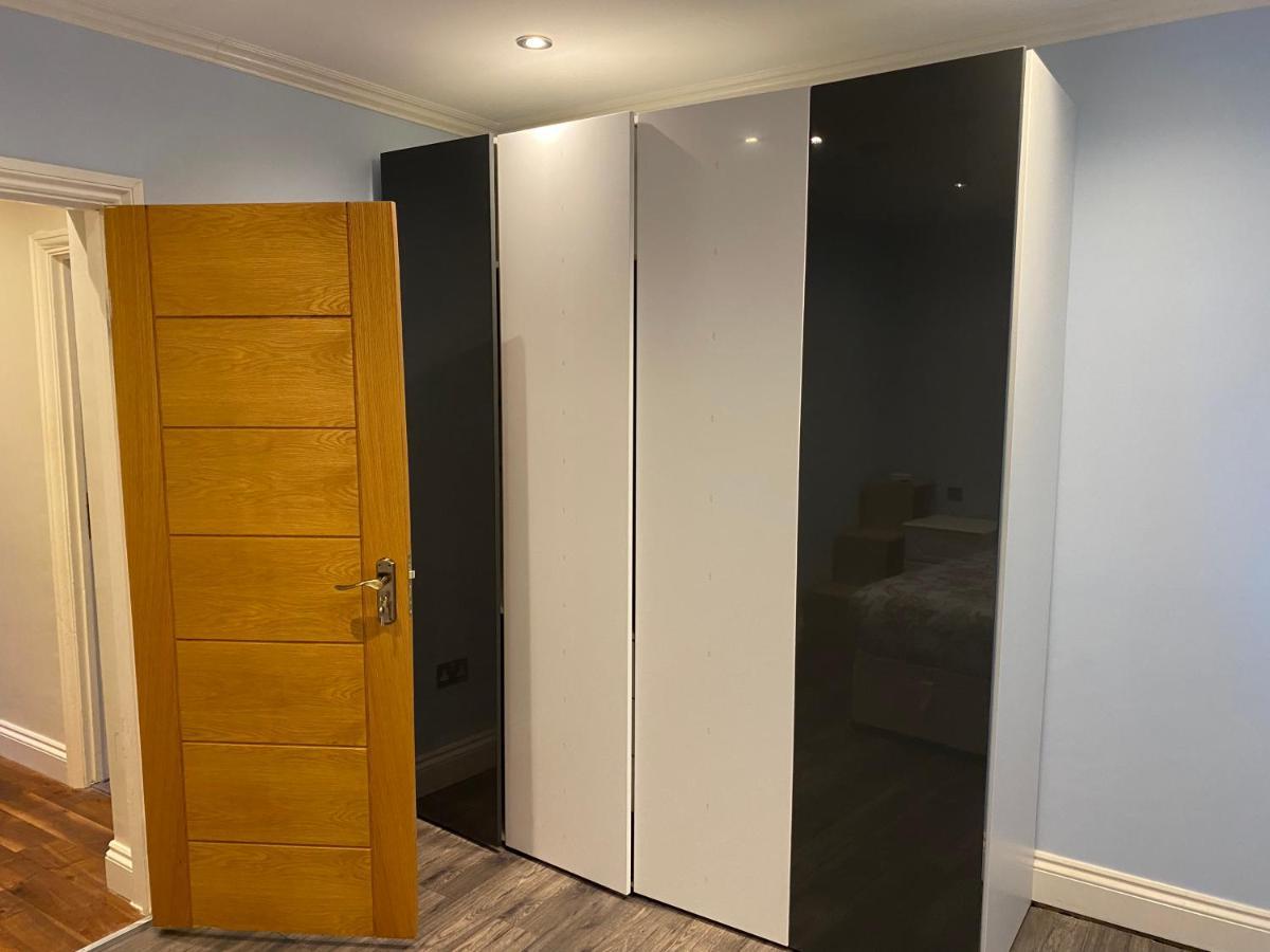 Ruislip Guest House Bagian luar foto
